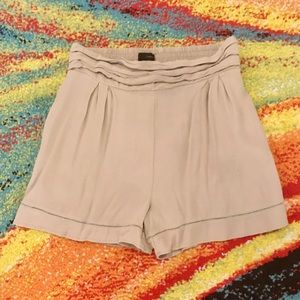 LovPosh High-Waisted Shorts